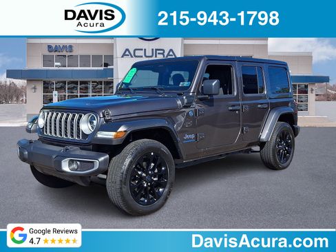 Used 2025 Jeep Wrangler Unlimited Sahara w/ Safety Group AWD/4WD image 1