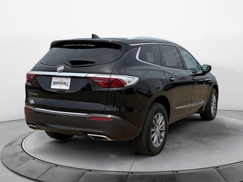 Used 2023 Buick Enclave Essence FWD image 3