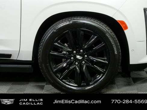 Certified 2024 Cadillac Escalade Sport w/ Touring Package image 41