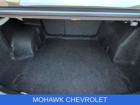 Used 2022 Chevrolet Malibu LT FWD image 26