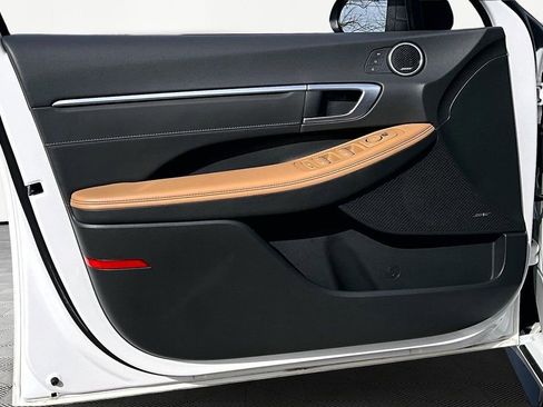 Used 2022 Hyundai Sonata Limited image 23