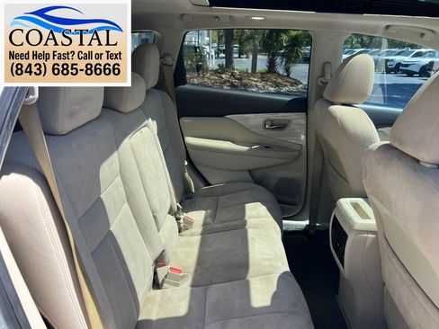 Used 2017 Nissan Murano SV w/ Premium Plus Package FWD image 22