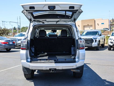 Certified 2020 Toyota 4Runner TRD Off-Road Premium w/ Moonroof Package AWD/4WD image 27