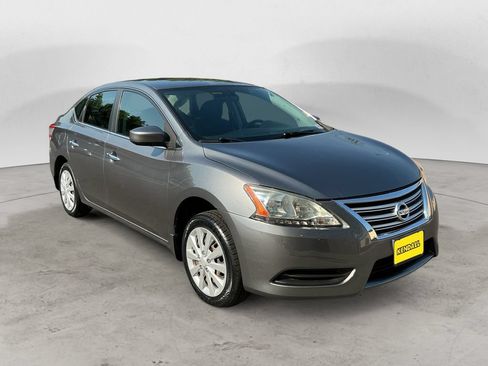 Used 2015 Nissan Sentra SV FWD image 3