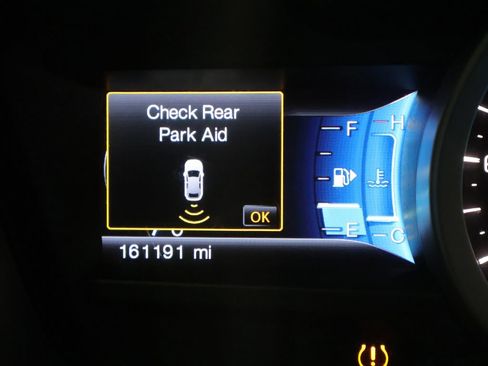 Used 2015 Ford Explorer XLT w/ Equipment Group 202A FWD image 37