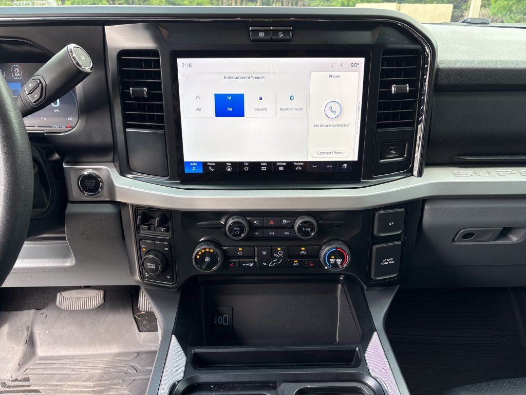 Used 2025 Ford F250 XLT w/ Black Appearance Package AWD/4WD image 30