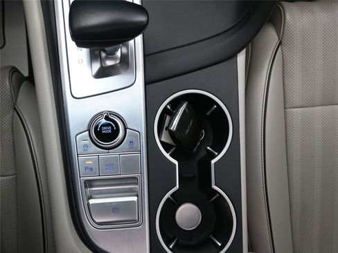 Used 2021 Genesis G70 2.0T w/ Elite Package image 15