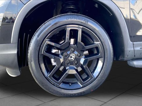 Used 2024 Honda Passport Black Edition image 10