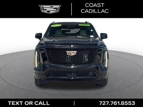 Certified 2025 Cadillac Escalade Sport Platinum AWD/4WD image 2