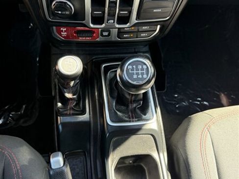 Used 2018 Jeep Wrangler Unlimited Rubicon w/ Dual Top Group image 14