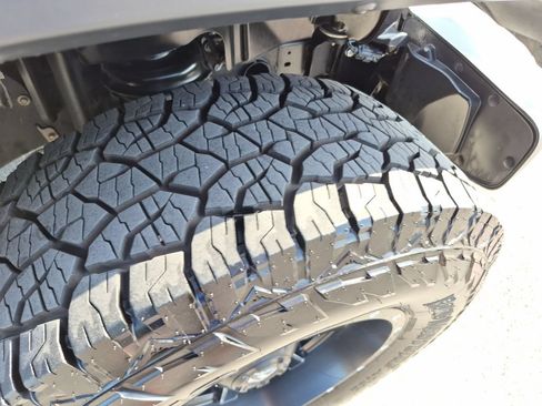Used 2018 Jeep Wrangler Unlimited Rubicon AWD/4WD image 19