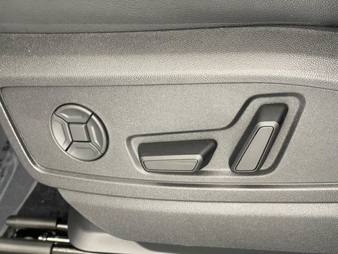 New 2025 Audi Q5 Premium Plus w/ Premium Plus image 16