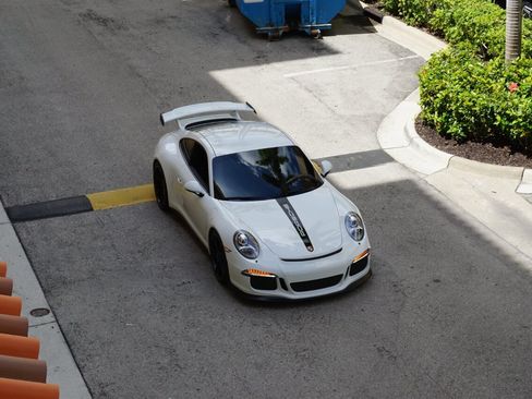 Used 2015 Porsche 911 GT3 RWD image 57