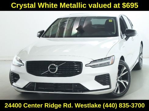 Used 2022 Volvo S60 T8 R-Design Expression AWD/4WD image 3