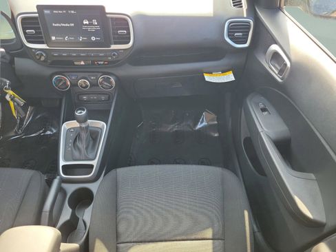 New 2026 Hyundai Venue SE image 27
