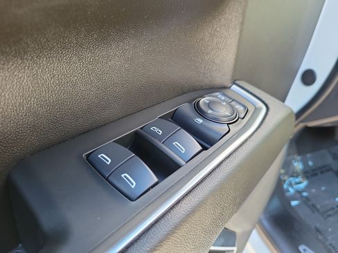 Used 2024 GMC Sierra 1500 Elevation image 22