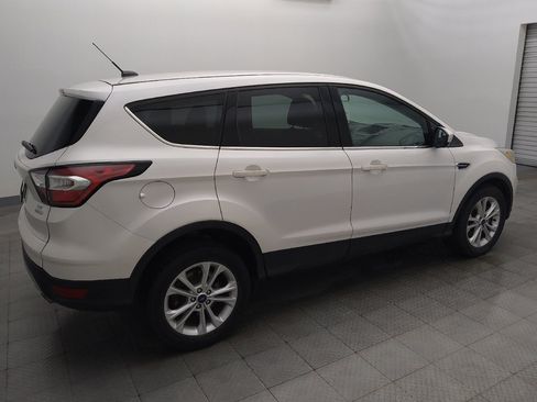 Used 2017 Ford Escape SE FWD image 10