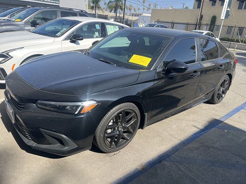 Used 2024 Honda Civic Sport image 2