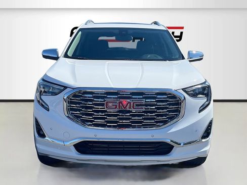 Used 2020 GMC Terrain Denali w/ GMC Pro Grade Package image 2