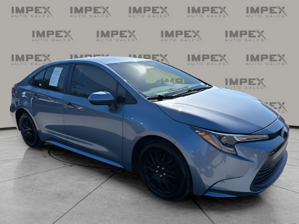 Used 2024 Toyota Corolla LE FWD image 7