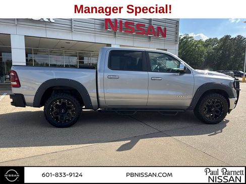 Used 2019 RAM 1500 Laramie AWD/4WD image 5