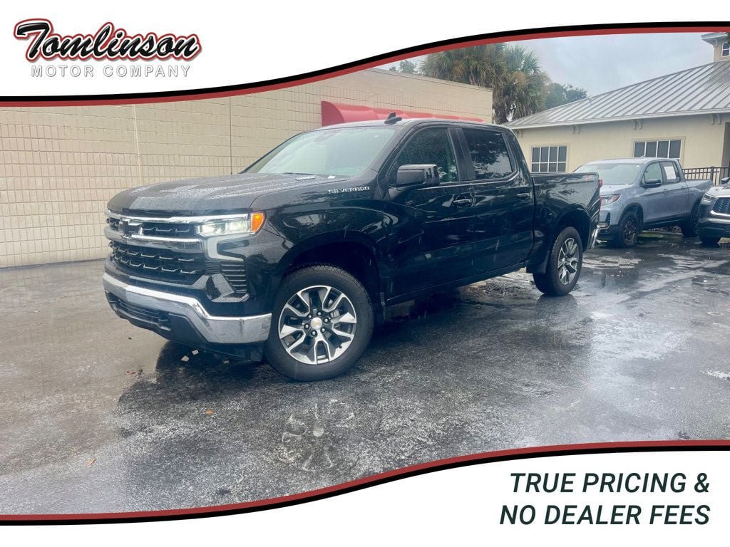 Used 2025 Chevrolet Silverado 1500 LT AWD/4WD image 1