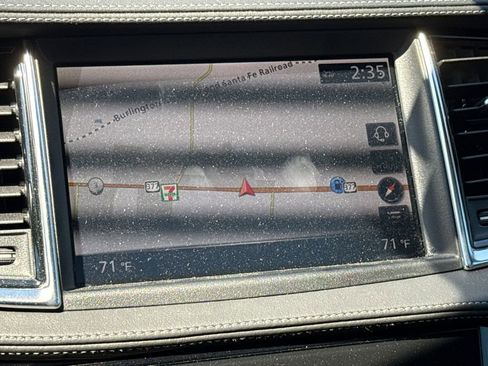 Used 2025 INFINITI QX50 Sport image 22