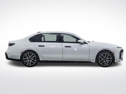 New 2026 BMW 740i xDrive w/ Premium Package AWD/4WD image 6