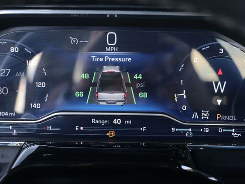 Used 2025 Chevrolet Silverado 2500 LTZ w/ LTZ Premium Package image 20