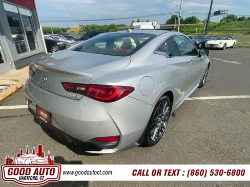Used 2017 INFINITI Q60 Red Sport 400 AWD/4WD image 5