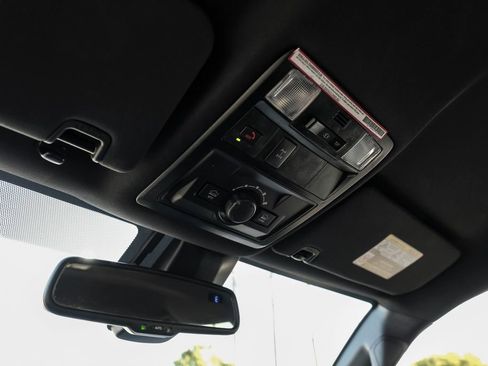 Used 2023 Toyota Tacoma TRD Off-Road image 21