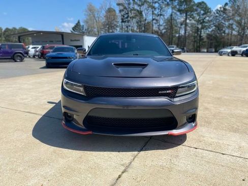 Used 2019 Dodge Charger GT image 3