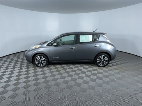 Used 2015 Nissan Leaf SV w/ LED & Quick Charge Package image 6