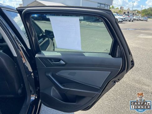 Used 2025 Volkswagen Jetta SE FWD image 44