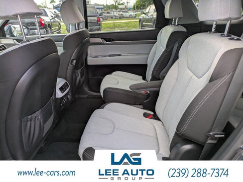Used 2020 Hyundai Palisade SEL w/ Convenience Package FWD image 12