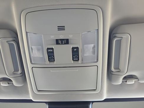 Used 2018 Toyota RAV4 Limited w/ All Weather Liner Package image 32