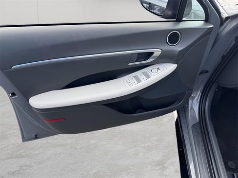 Used 2023 Hyundai Sonata SEL image 16