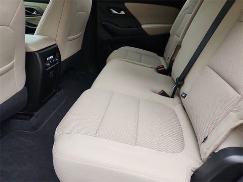 Used 2023 Chevrolet Traverse LS image 23