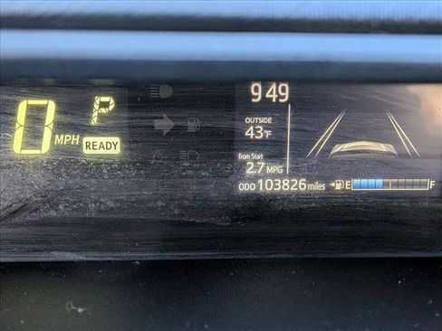 Used 2018 Toyota Prius C Two image 11