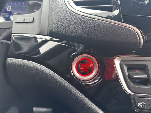 Certified 2024 Honda Passport Black Edition image 32