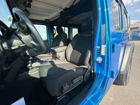 Used 2022 Jeep Wrangler Unlimited Sport AWD/4WD image 13