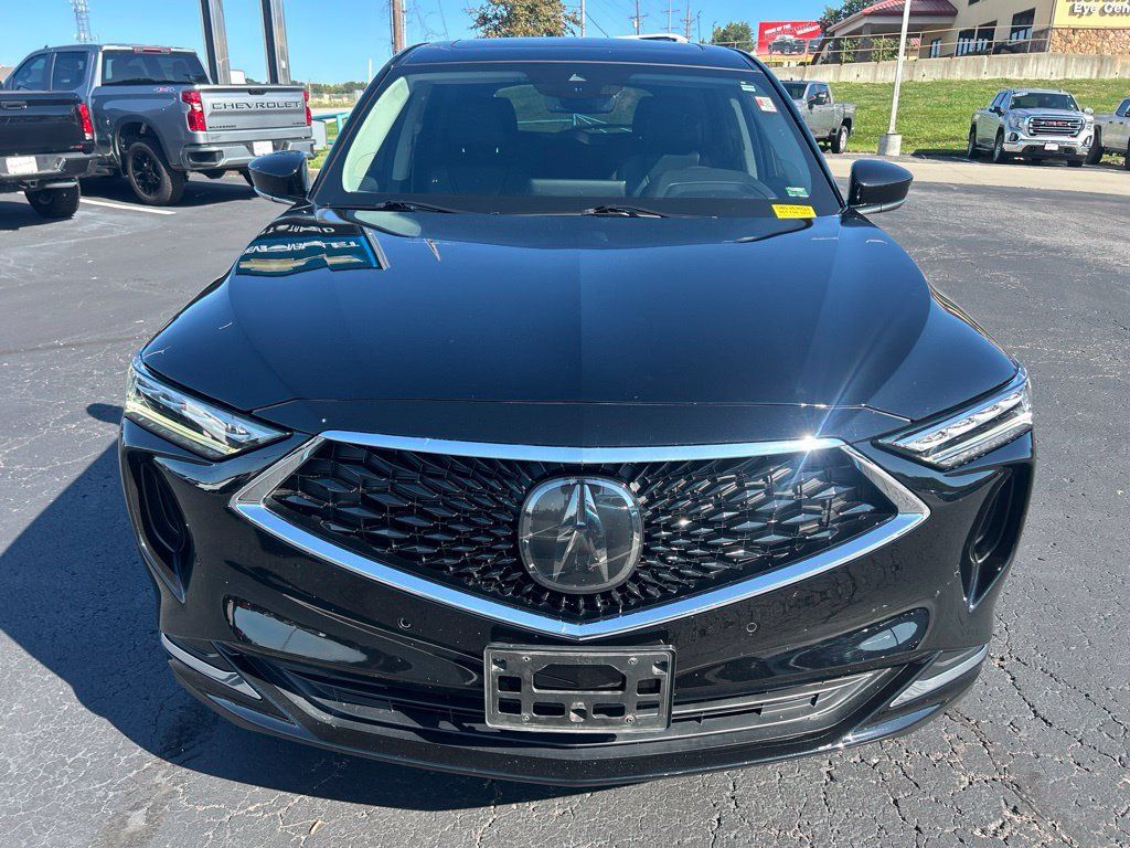 Used 2023 Acura MDX w/ Technology Package AWD/4WD image 2