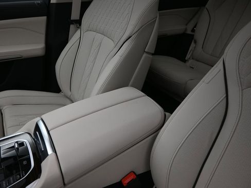 New 2026 BMW X7 xDrive40i AWD/4WD image 14