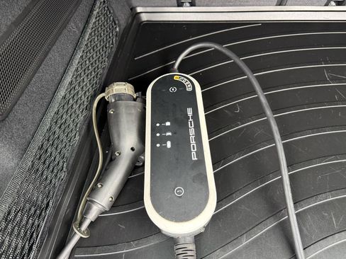 Used 2019 Porsche Cayenne E-Hybrid AWD/4WD image 60