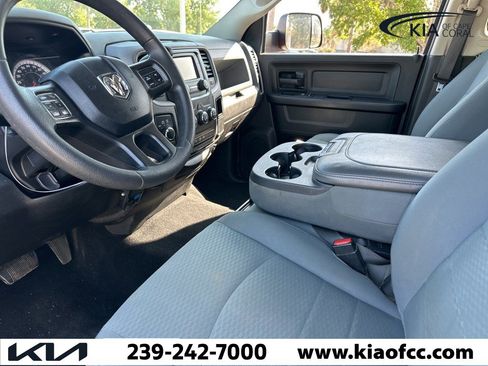 Used 2018 RAM 2500 Tradesman w/ Chrome Appearance Group image 3