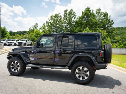 Used 2021 Jeep Wrangler Unlimited Sahara AWD/4WD image 7
