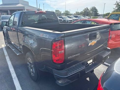 Used 2015 Chevrolet Colorado Z71 AWD/4WD image 4