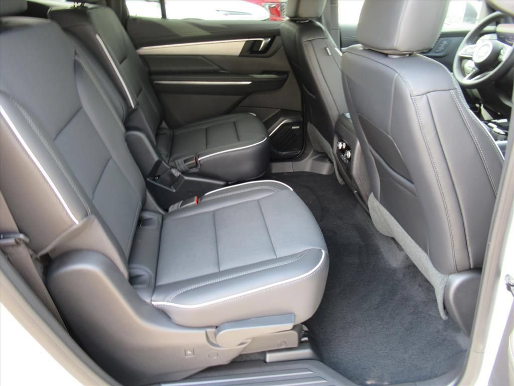 New 2026 Buick Enclave Preferred w/ Power Package FWD image 28