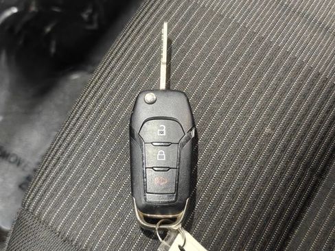 Used 2019 Ford F150 XL w/ Equipment Group 101A Mid AWD/4WD image 10