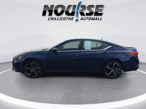 Used 2024 Nissan Altima 2.5 SR FWD image 5